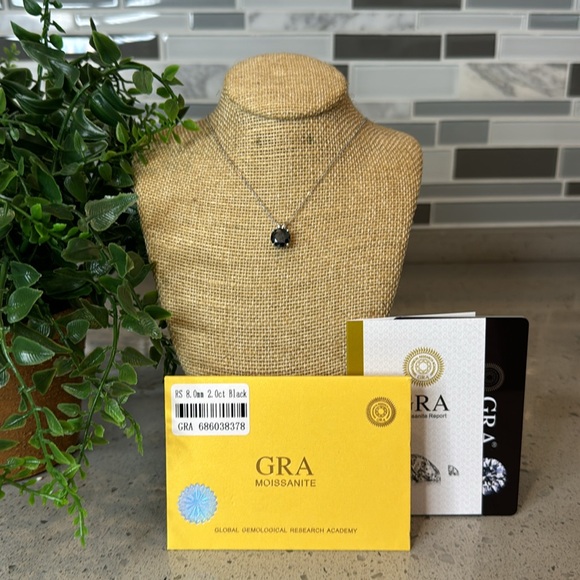 MOISSANITE - SNK3518 Black 2.0 CTW Necklace - Picture 3 of 6